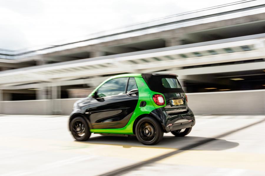 Smart ForTwo Prime Electric Drive Cabrio (A453) 2017 года  (UK) (фото 9 из 35)